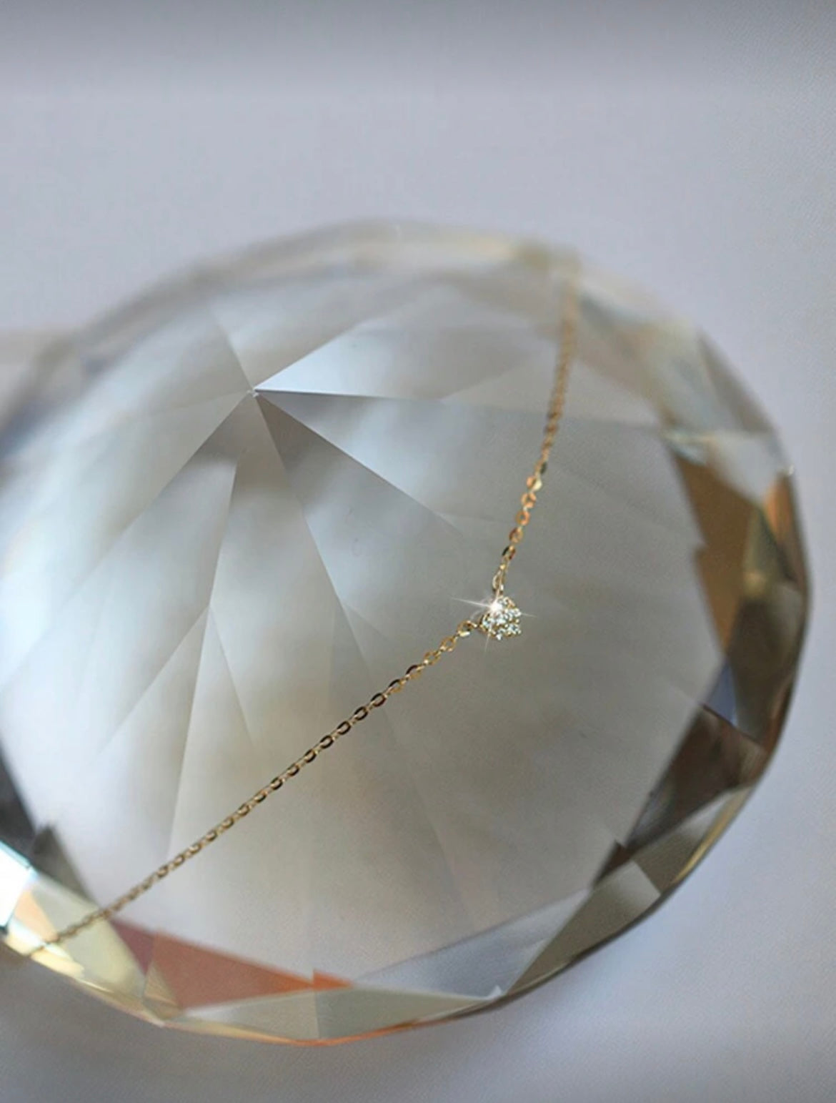 Collier doré avec pendentif coeur