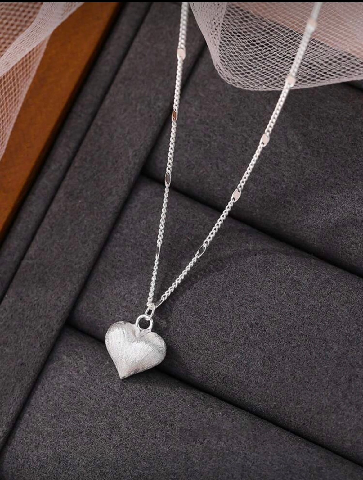 Collier argenté avec pendentif Coeur